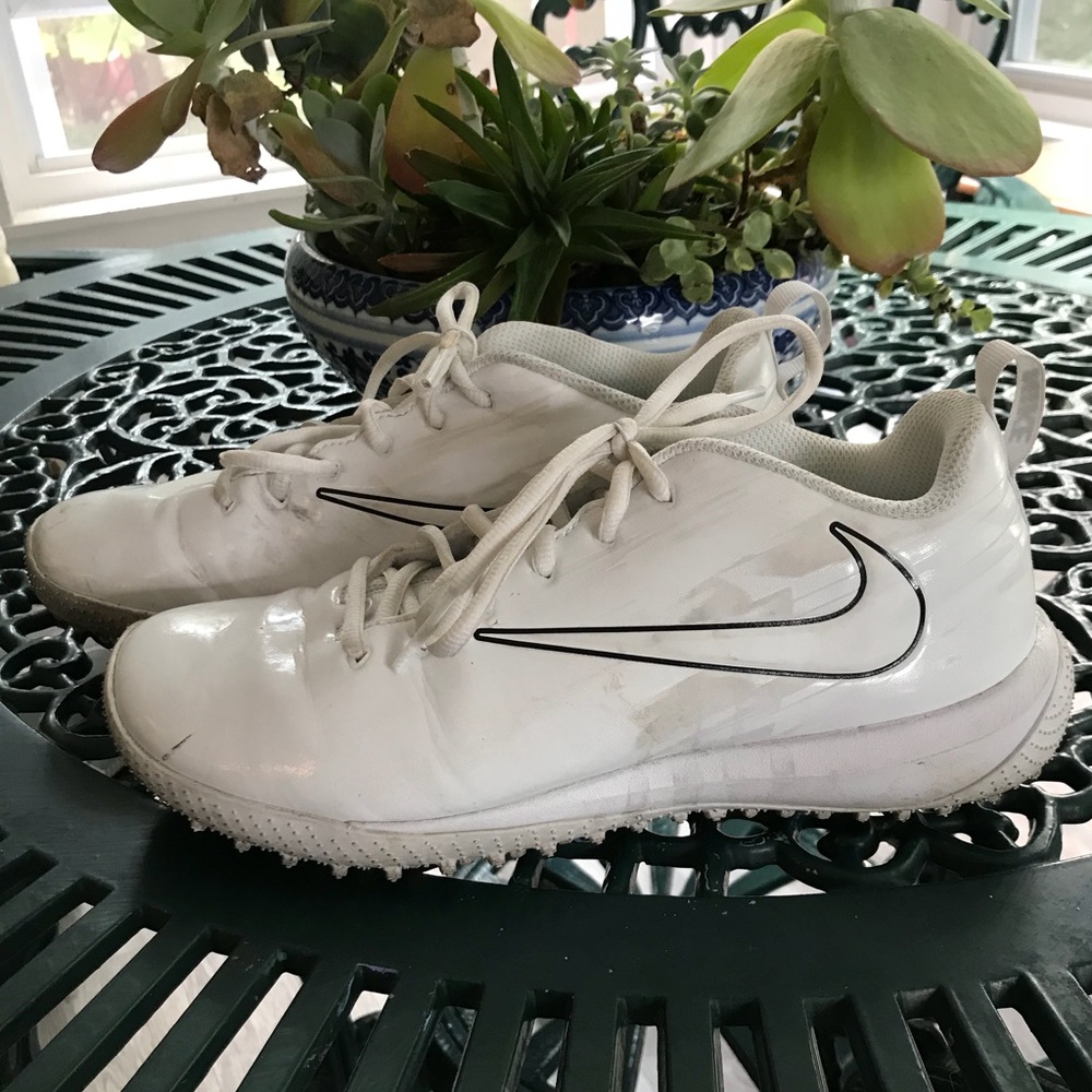 White Nike Turf Shoes⛸